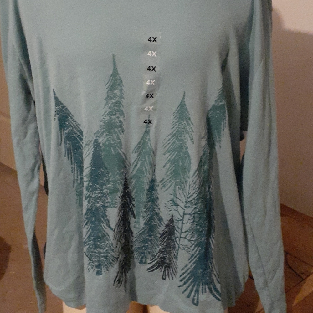 Northcrest long sleeve tee
